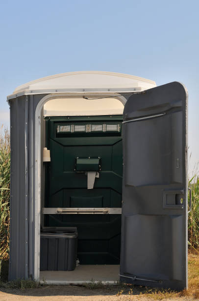 Best Affordable portable toilet rental  in Grottoes, VA