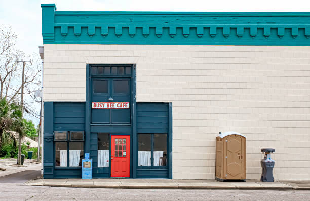 Best Portable bathroom rental  in Grottoes, VA