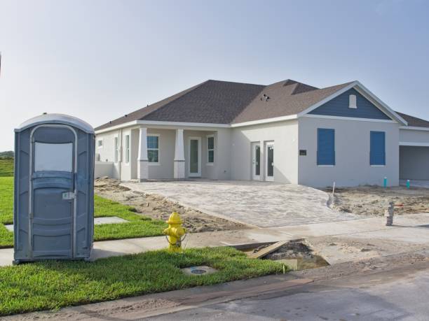 Best Portable restroom trailer rental  in Grottoes, VA